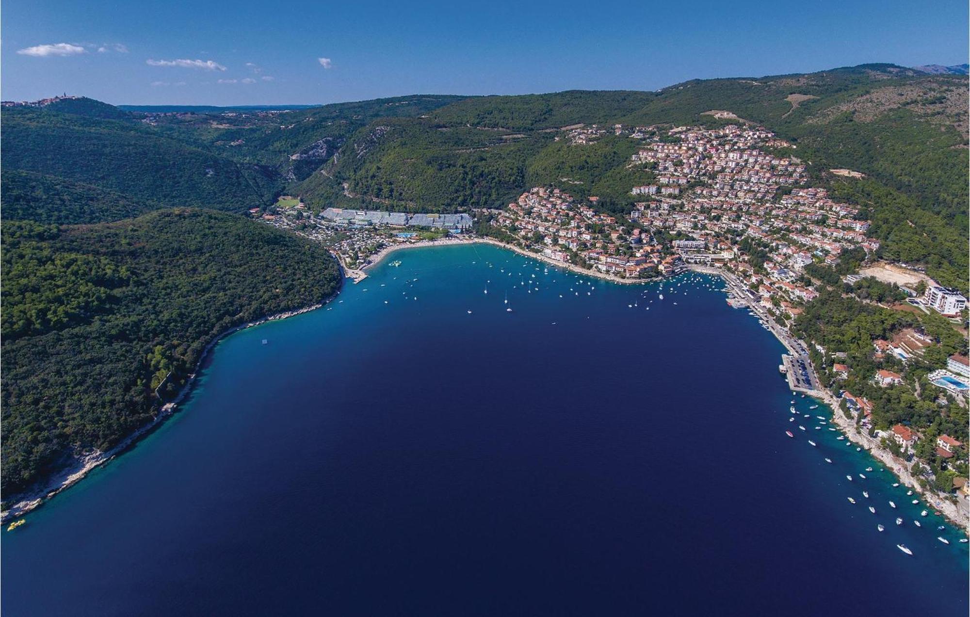 Beautiful Apartment In Rabac With Kitchen Экстерьер фото